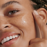 سرم روشن کننده و پیشگیری از لکه های تیره